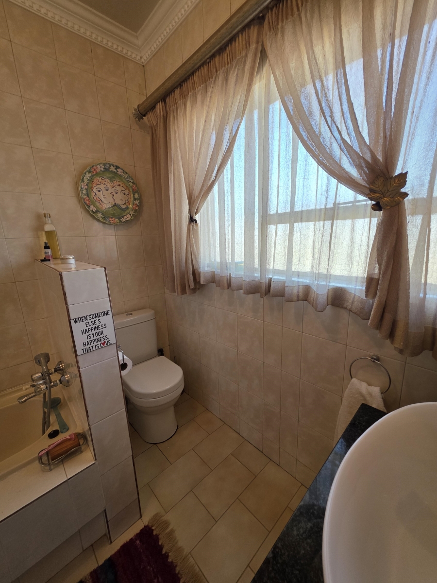 3 Bedroom Property for Sale in Naudeville Free State
